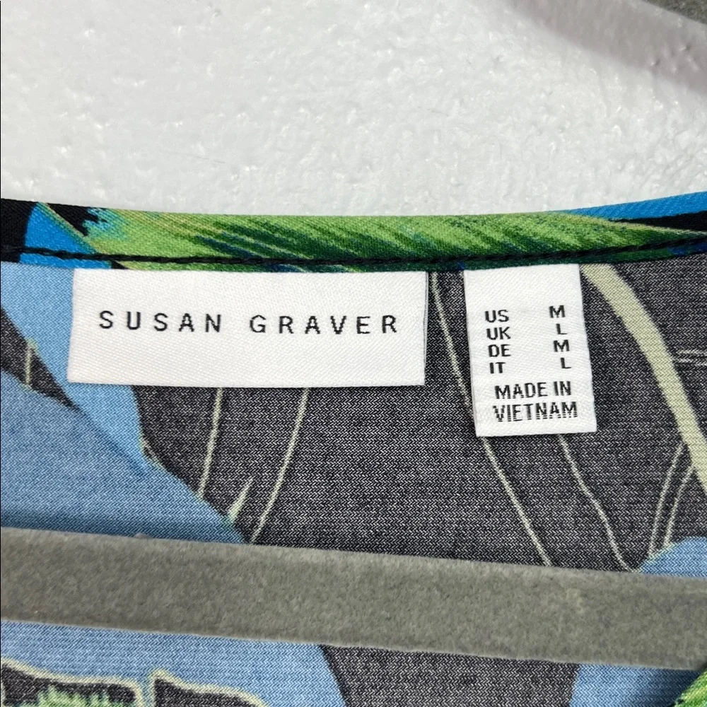 Susan Graver Liquid Knit Allover Leaf Print 3/4 Sleeve V-Neck Top Medium - Picture 2 of 9